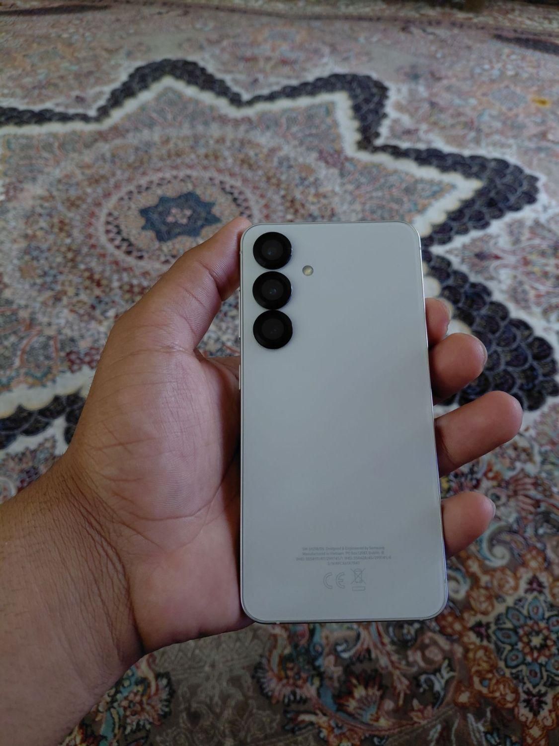 سامسونگ Galaxy S24 با حافظهٔ ۲۵۶ گیگابایت|موبایل|مشهد, امام رضا (ع)|دیوار