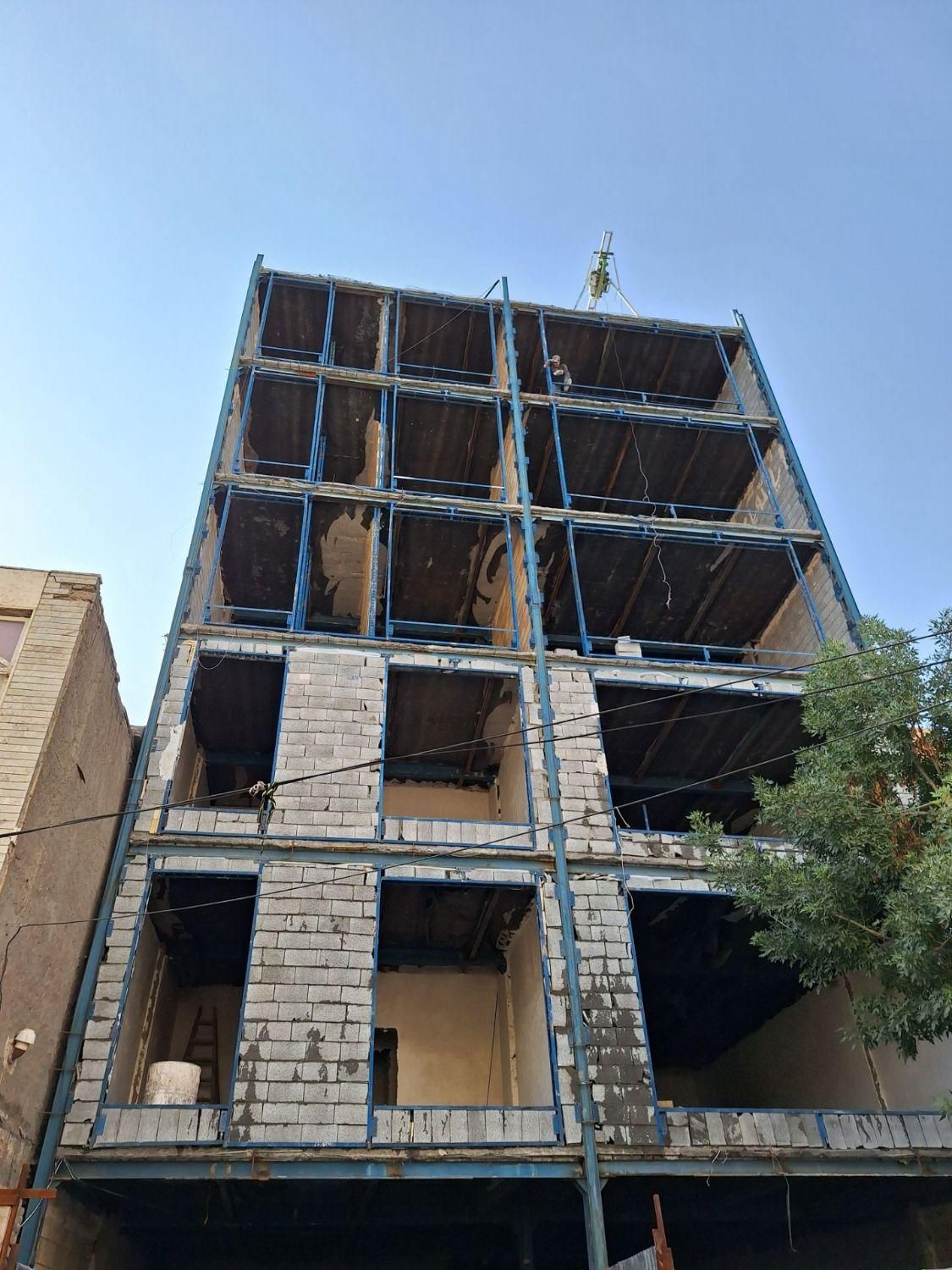 والپست تخصصی جوشکاری رابیتس نما،وال پست فرم منقطع|خدمات پیشه و مهارت|مشهد, سجاد شهر|دیوار