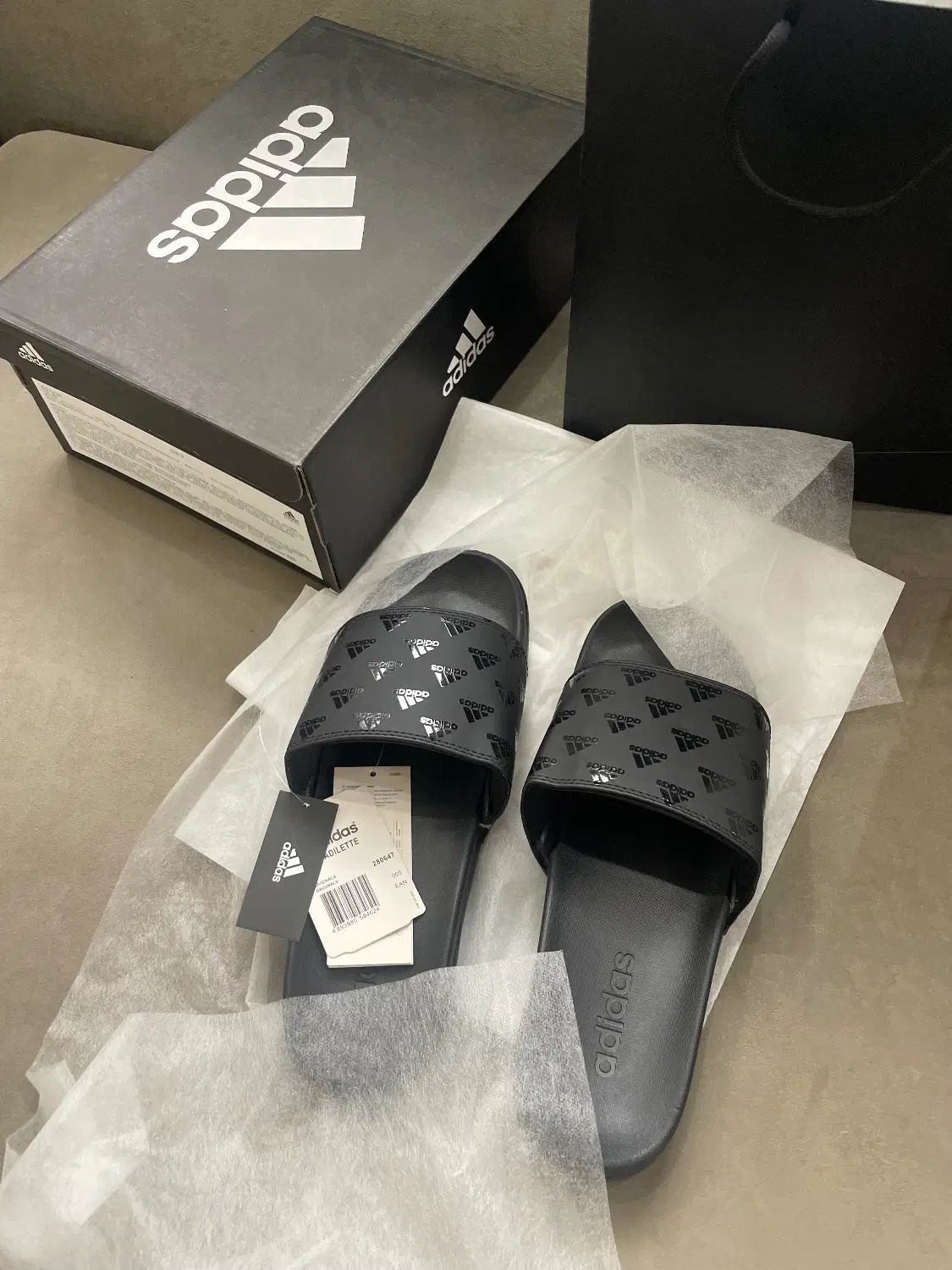 صندل آدیداس اورجینال ITALYA(adidas)|کیف، کفش، کمربند|اصفهان, گیان|دیوار