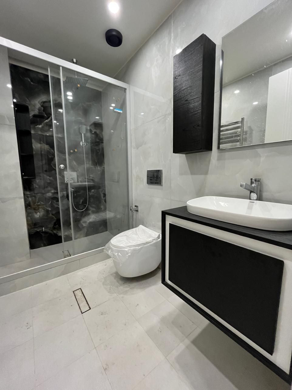 170متر/3خواب گیشا تاپ لوکیشن زوج