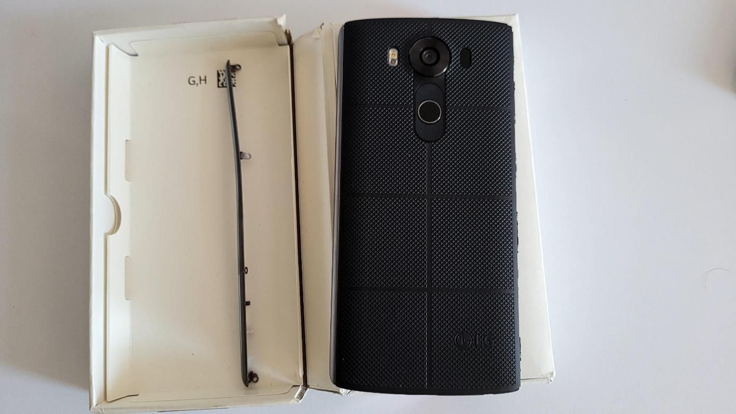 گوشی موبایل LG V10 با جعبه|موبایل|تهران, اکباتان|دیوار