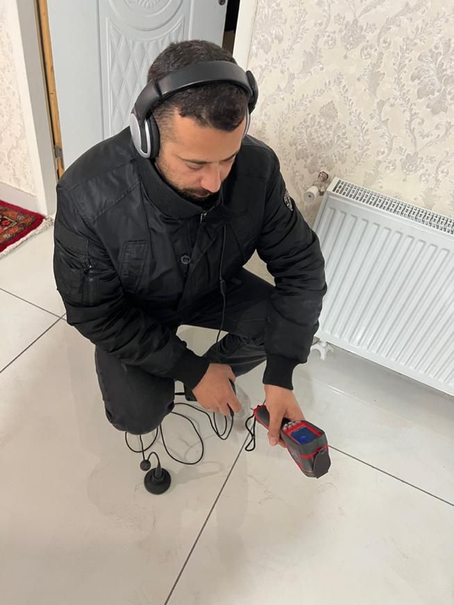 نشتیابی با دستگاه نشتیاب نشت یابی در مقیاس یک کاشی|خدمات پیشه و مهارت|تبریز, |دیوار