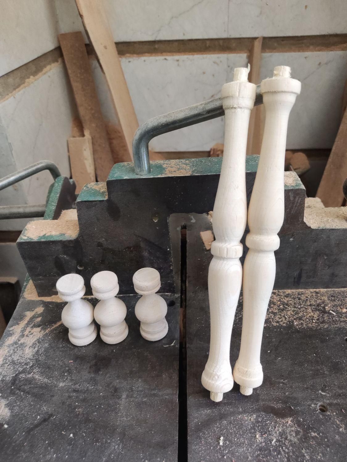 تولیدی پایه نرده رنگ کاری نرده. درب. بدون واسطه|خدمات پیشه و مهارت|کاشان, مزرعه نو|دیوار