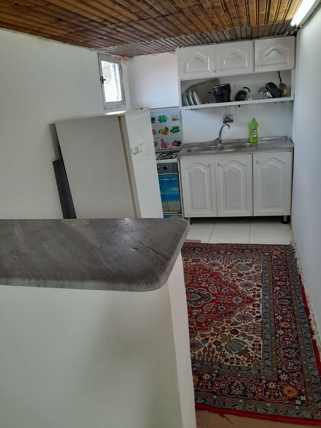 سوییت یک خوابه باحیاط وپارکینگ|اجارهٔ کوتاه‌مدت آپارتمان و سوئیت|بندر انزلی, شالیور|دیوار