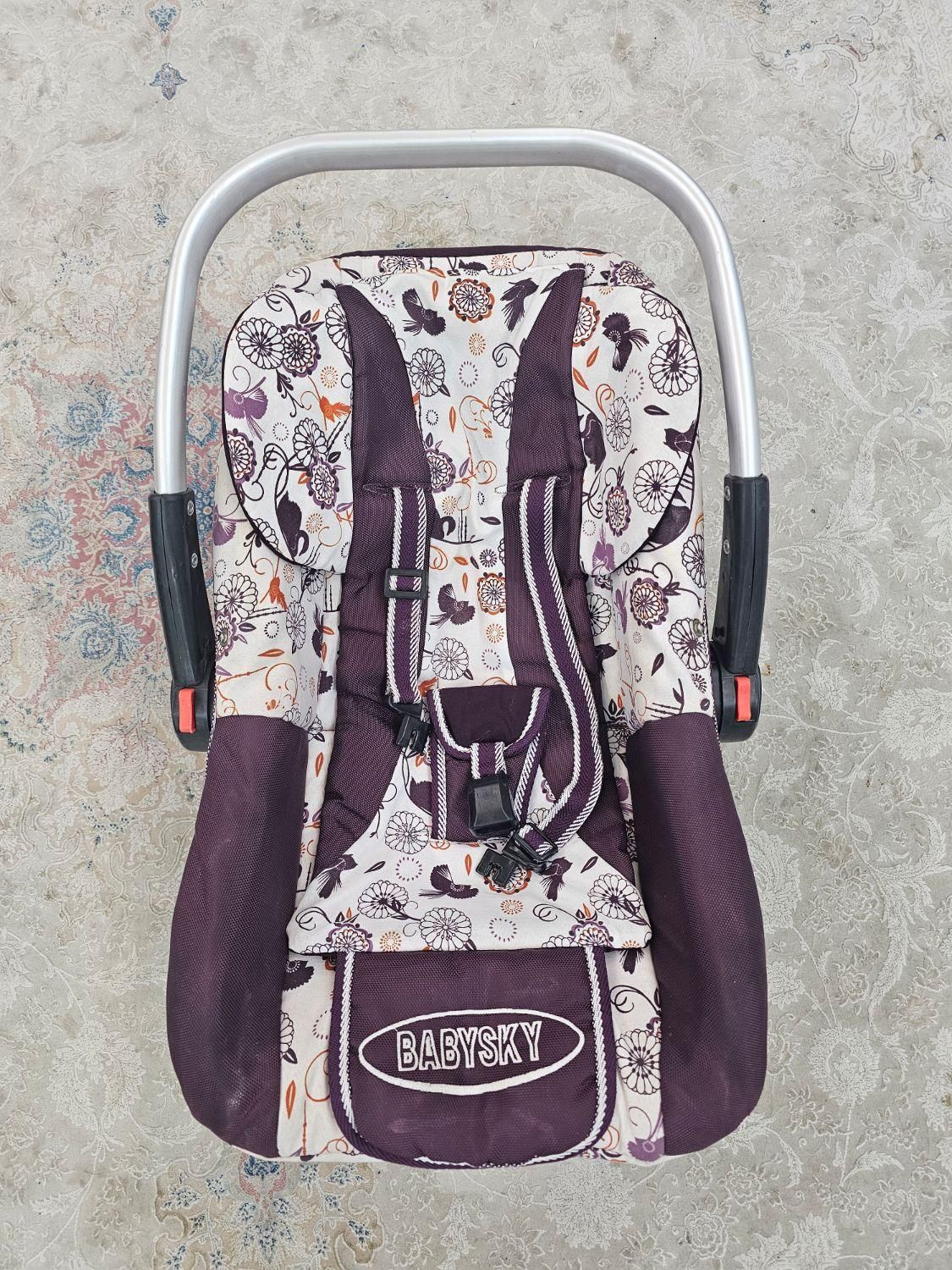 کریر نوزاد|اسباب و اثاث بچه|شیراز, میانرود|دیوار