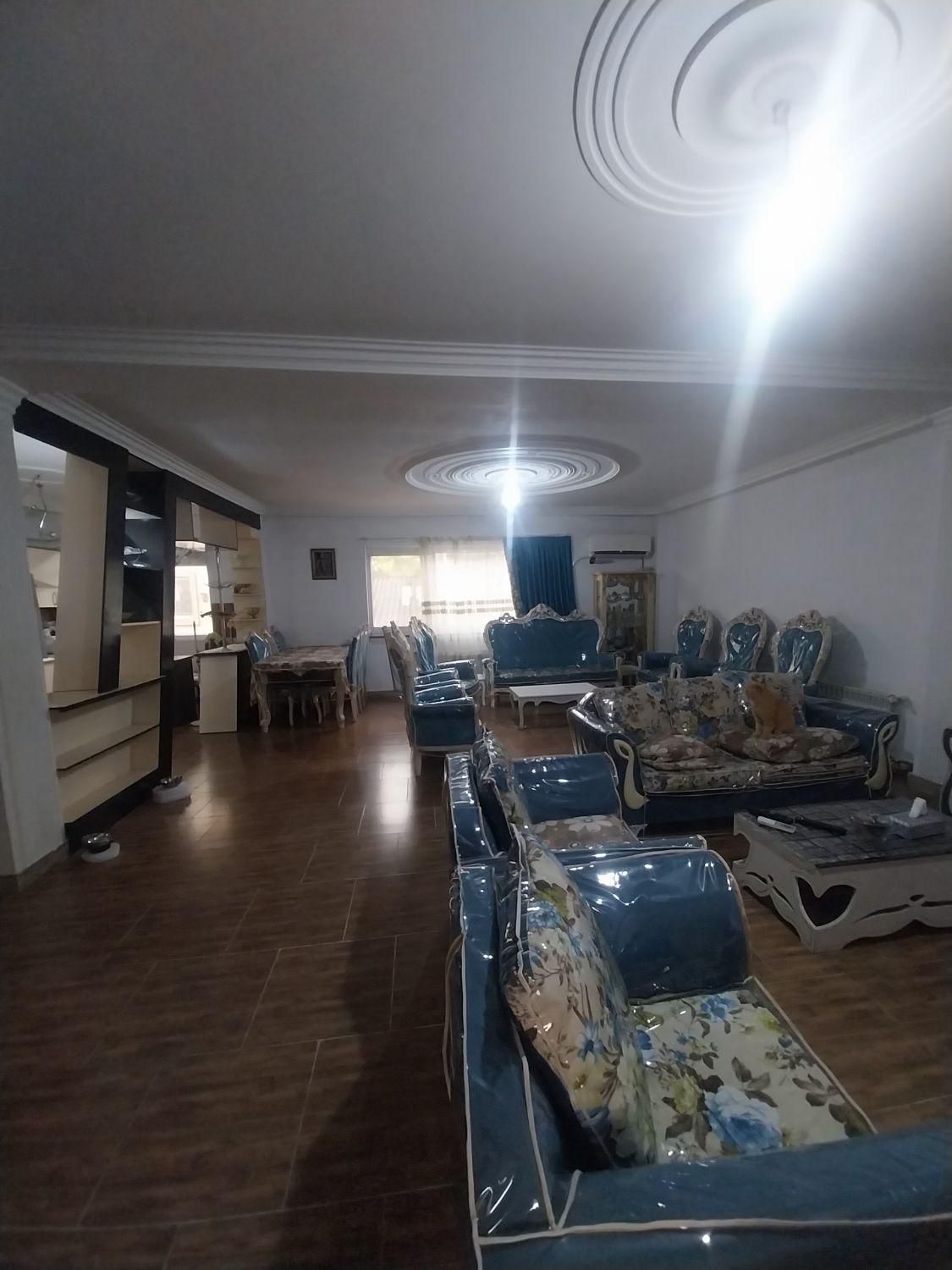 ۱۳۰متری تک واحدی بین یخسازی جهاد نسق معتبر|فروش آپارتمان|رشت, یخسازی|دیوار