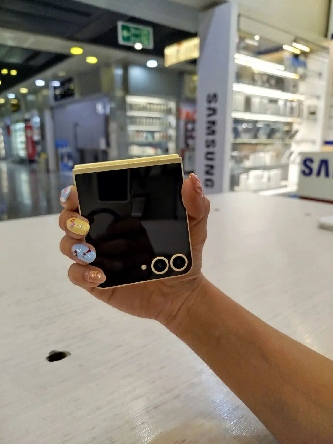سامسونگ Galaxy Z Flip6 با حافظهٔ ۲۵۶ گیگابایت|موبایل|تهران, یافت‌آباد|دیوار