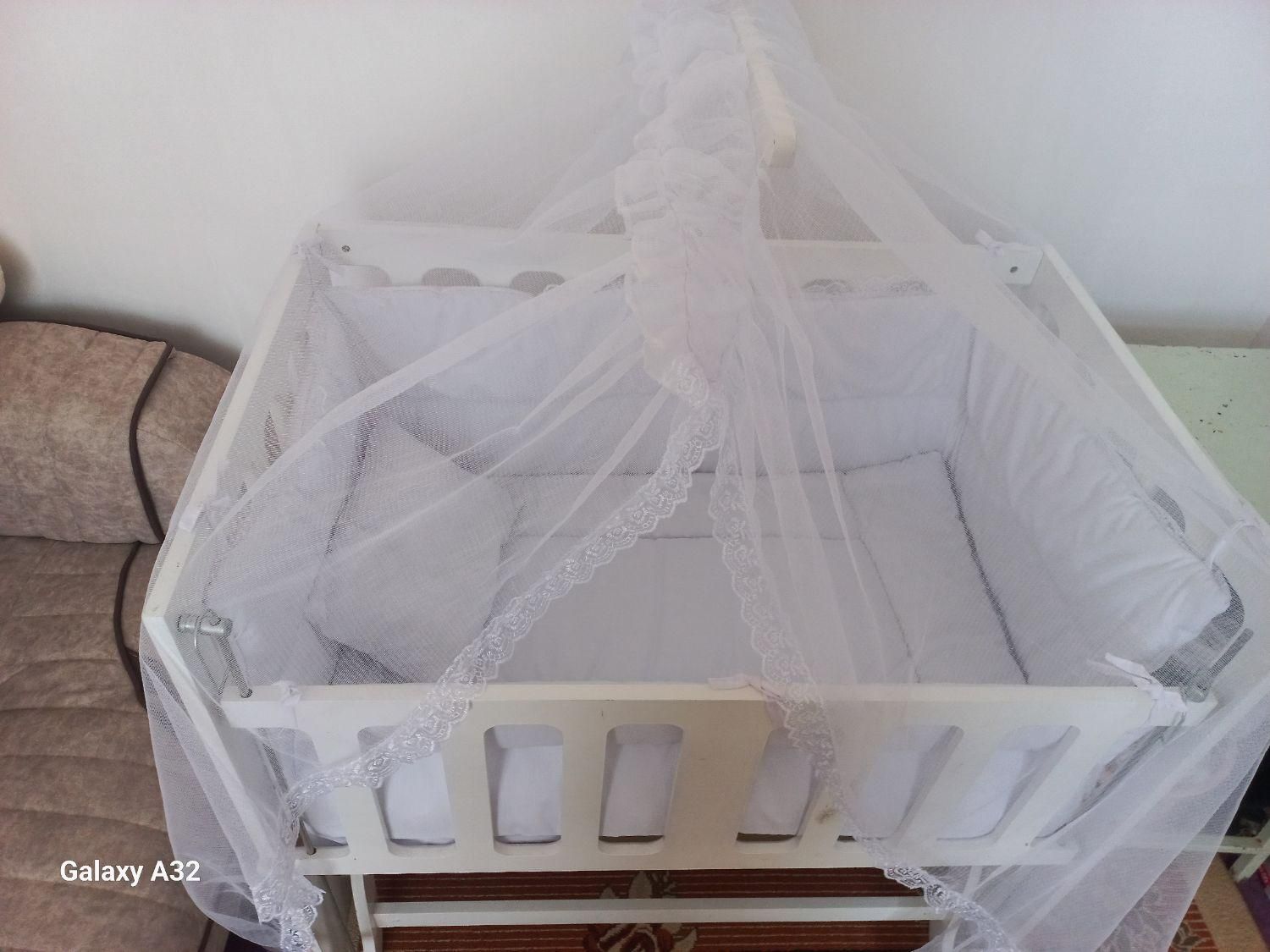 گهواره کودک|تخت و صندلی بچه|ملکان, |دیوار