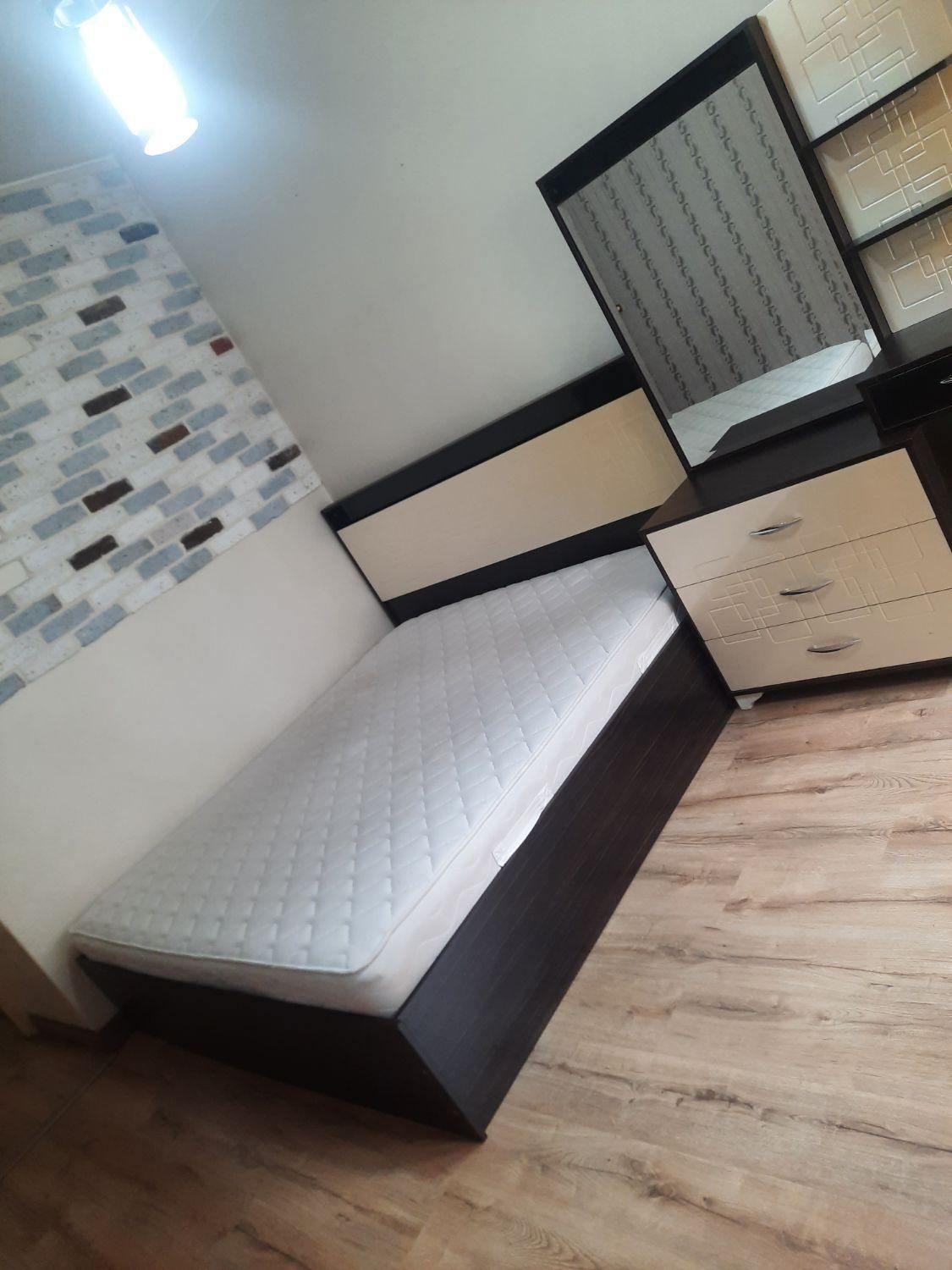 ست تخت  ۱۸۰ سانتی همراه دراور و تشک|تخت و سرویس خواب|تهران, شادمان|دیوار