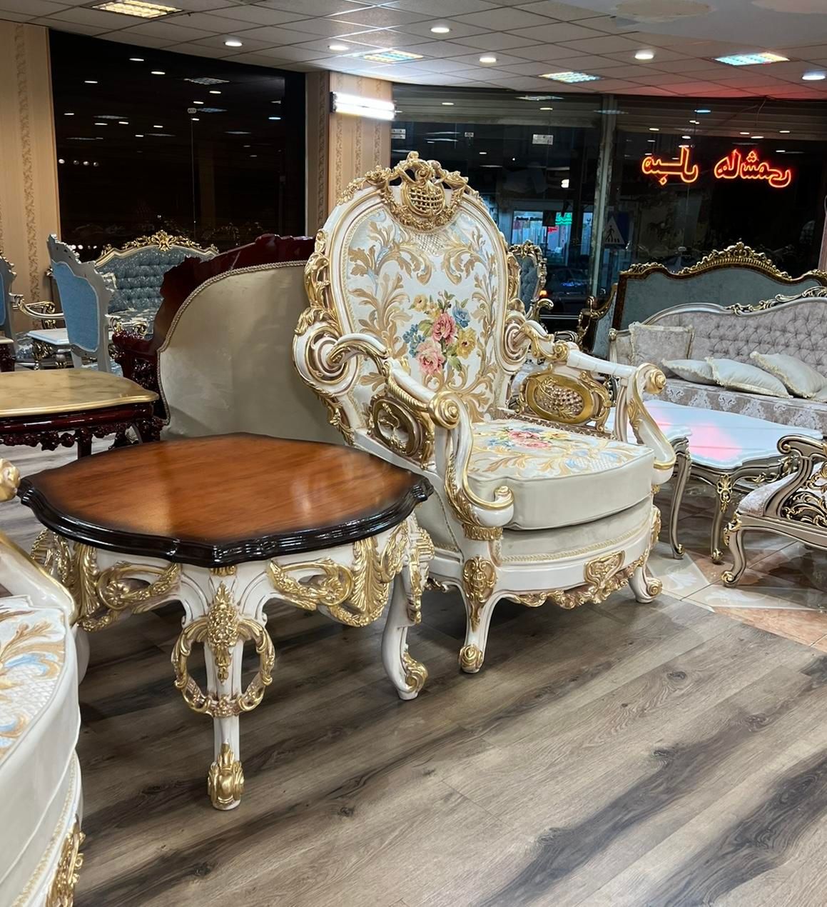 مبل سلطنتی خرچنگی چوب راش (زئوس)تمام منبت|مبلمان خانگی و میز عسلی|تهران, یافت آباد جنوبی|دیوار