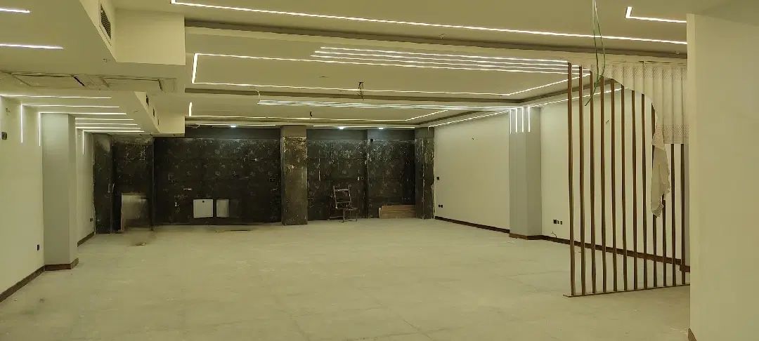 رهن و اجاره واحد تجاری220متری و اداری70تا80 متری|اجارهٔ دفتر کار، اتاق اداری، مطب|قم, دورشهر|دیوار
