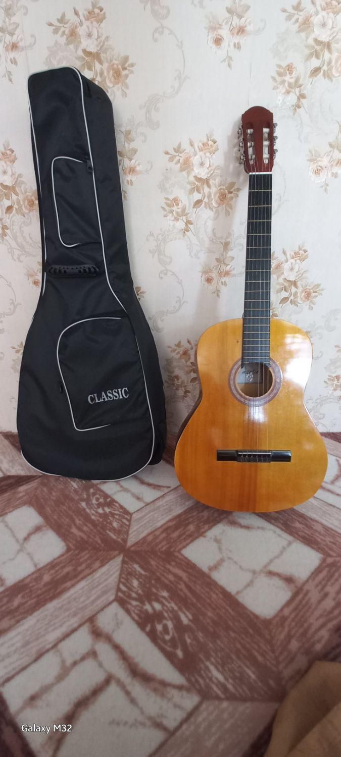 گیتار|گیتار، بیس، امپلیفایر|نیشابور, گنبد سبز|دیوار