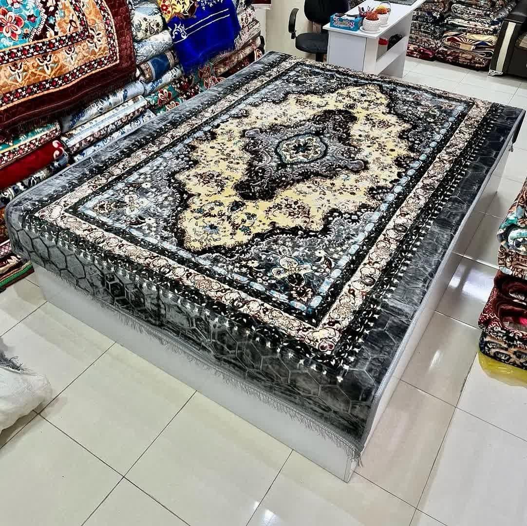 فرش اماراتی درجه یک ابریشمی|فرش|بندرعباس, |دیوار