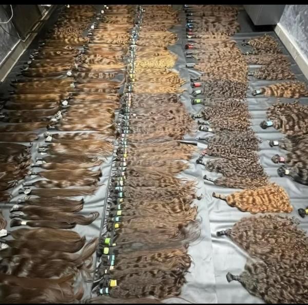 خریدار موی طبیعی بانوان|خدمات آرایشگری و زیبایی|نظرآباد, |دیوار