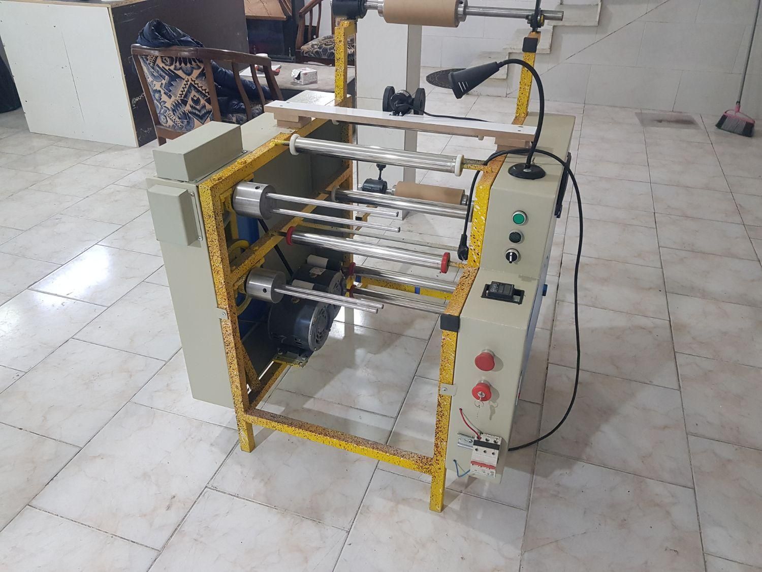 دستگاه سه کاره سفره یکبار مصرف دوموتوردوخط تولید|ماشینآلات صنعتی|هشتگرد, شهرک راه آهن|دیوار