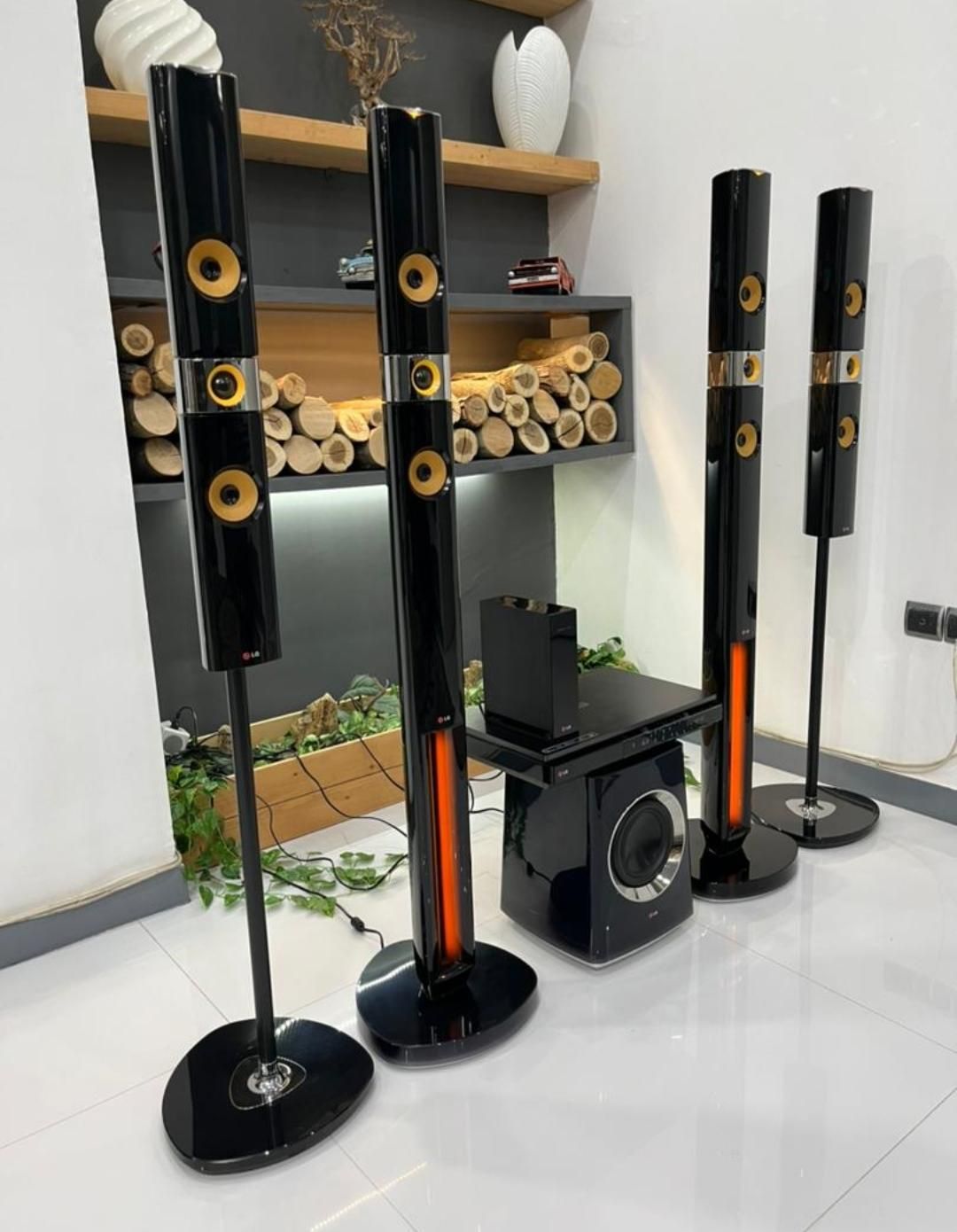 لاک چری ترین سینمای جهان و کمیاب|سیستم صوتی خانگی|شیراز, ملاصدرا|دیوار