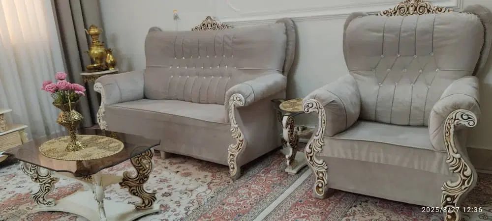 مبلمان هفت نفره به همراه میز و دو عدد عسلی|مبلمان خانگی و میز عسلی|ملایر, |دیوار