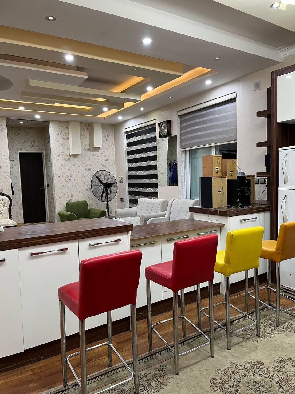 اجاره باغ ویلا استخر سرپوشیده|اجارهٔ کوتاهمدت ویلا و باغ|گلبهار, |دیوار