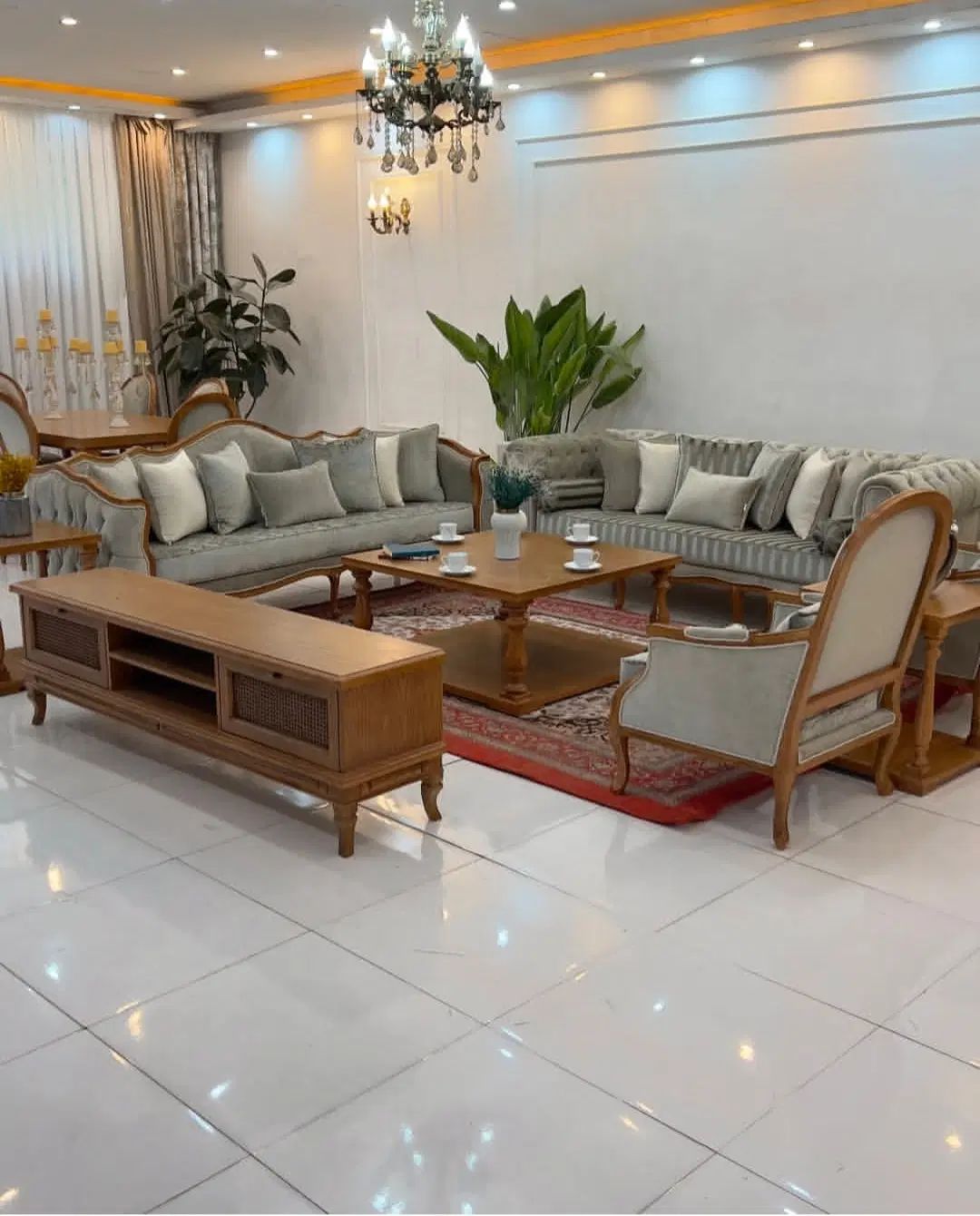 گندمی مبل کلاسیک / کار درجه یک شرکتی/مبلمان آنسل|مبلمان خانگی و میز عسلی|آستارا, |دیوار
