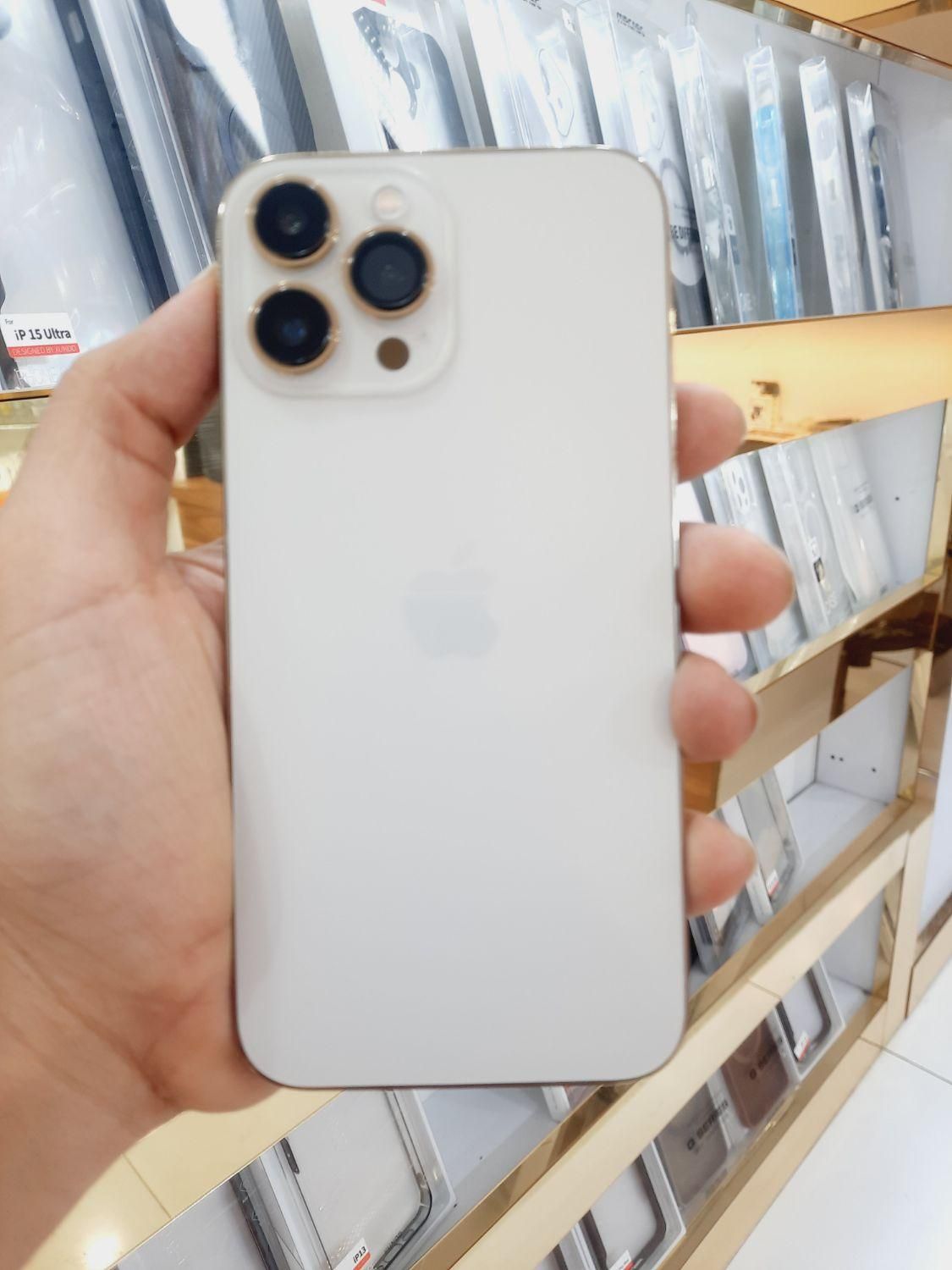 اپل iPhone 13 Pro Max با حافظهٔ ۲۵۶ گیگابایت|موبایل|قم, دورشهر|دیوار