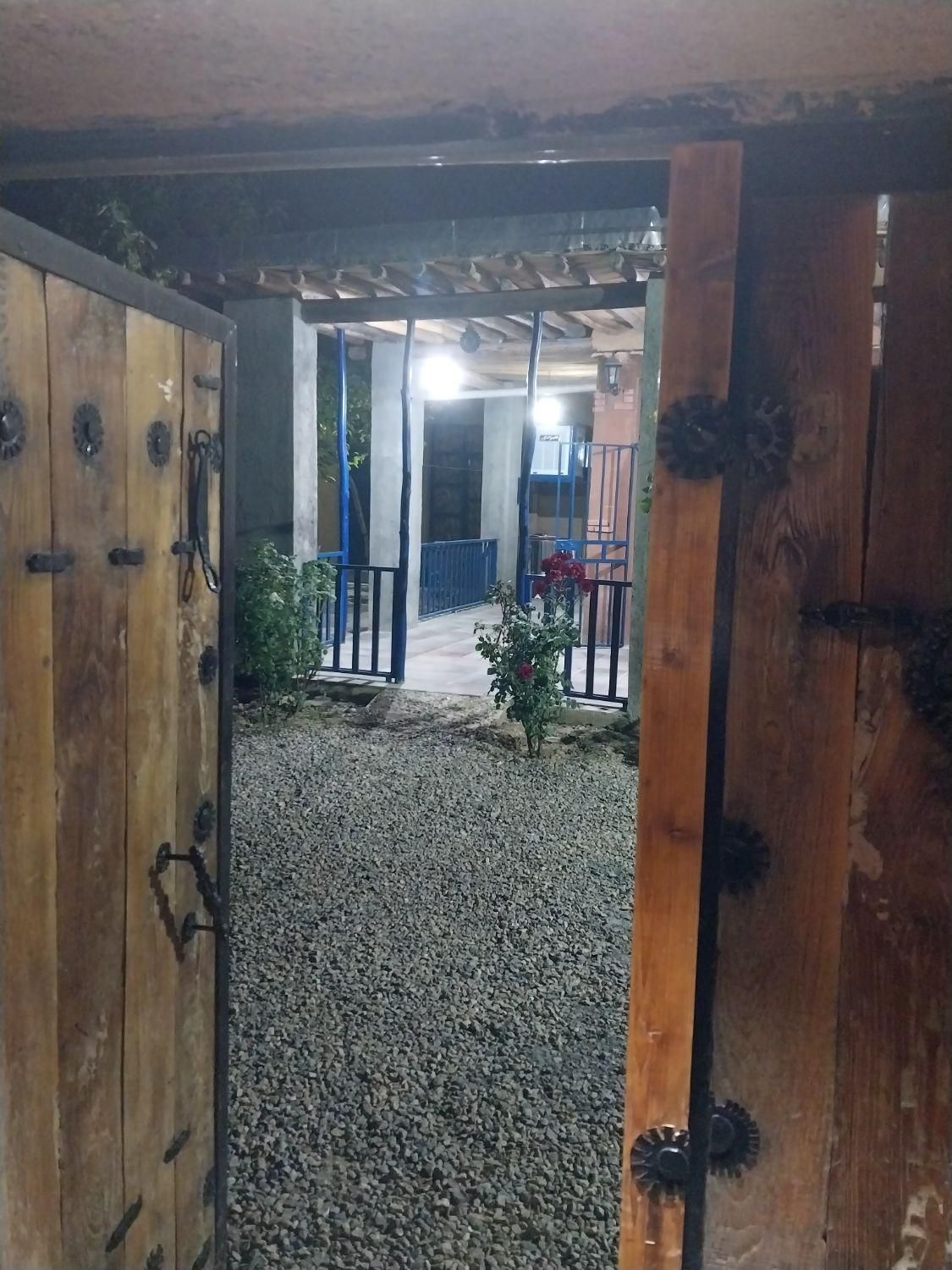 اجاره روزانه سوییت منزل ویلا باغ در قالب اقامتگاه|اجارهٔ کوتاهمدت آپارتمان و سوئیت|کنگاور, |دیوار