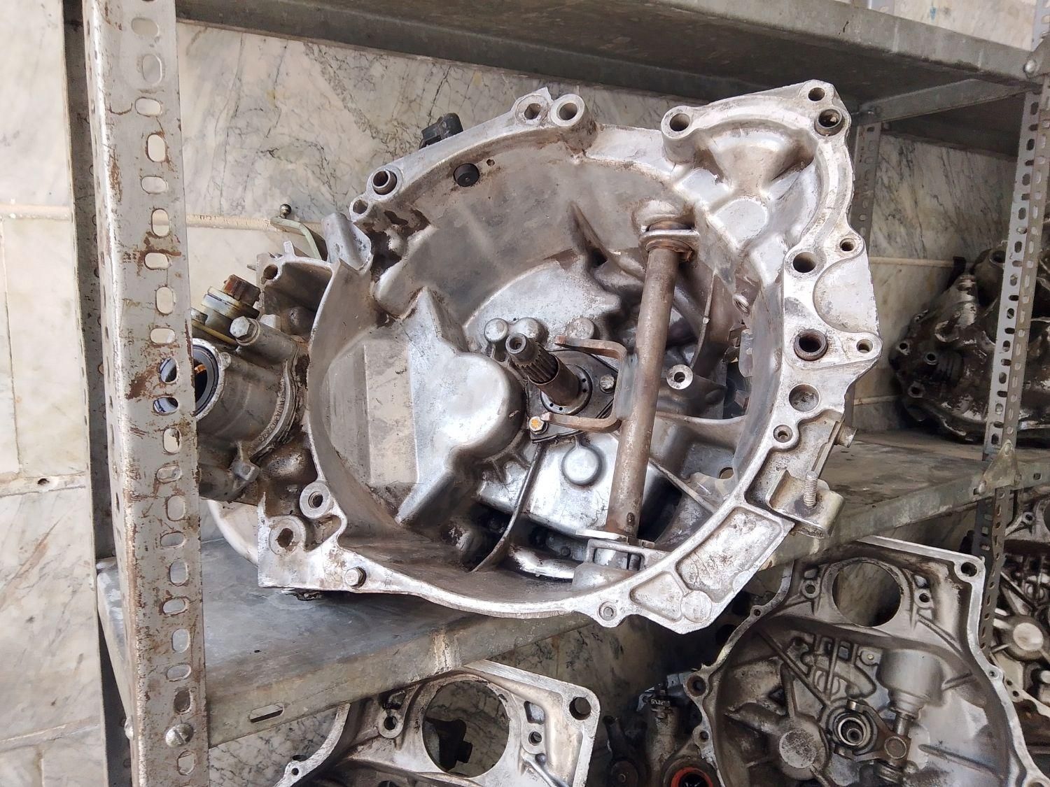 انواع گیربکس استوک پراید و پژو|قطعات یدکی و لوازم جانبی|بروجرد, |دیوار