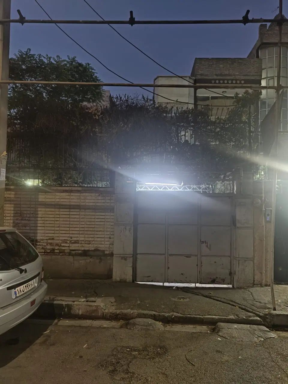 ۱۰۶ متر کلنگی/بر ۶/۵ متری/گذر ۱۰ متری قابل سکونت|فروش زمین و ملک کلنگی|تهران, سبلان (لشگر)|دیوار