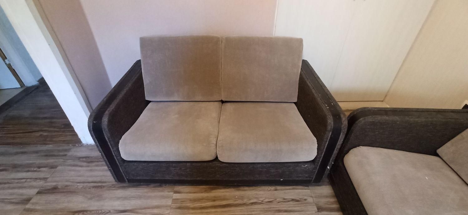 فروش یک دست مبل ۷ نفره|مبلمان خانگی و میز عسلی|شیراز, شهرک گلها|دیوار