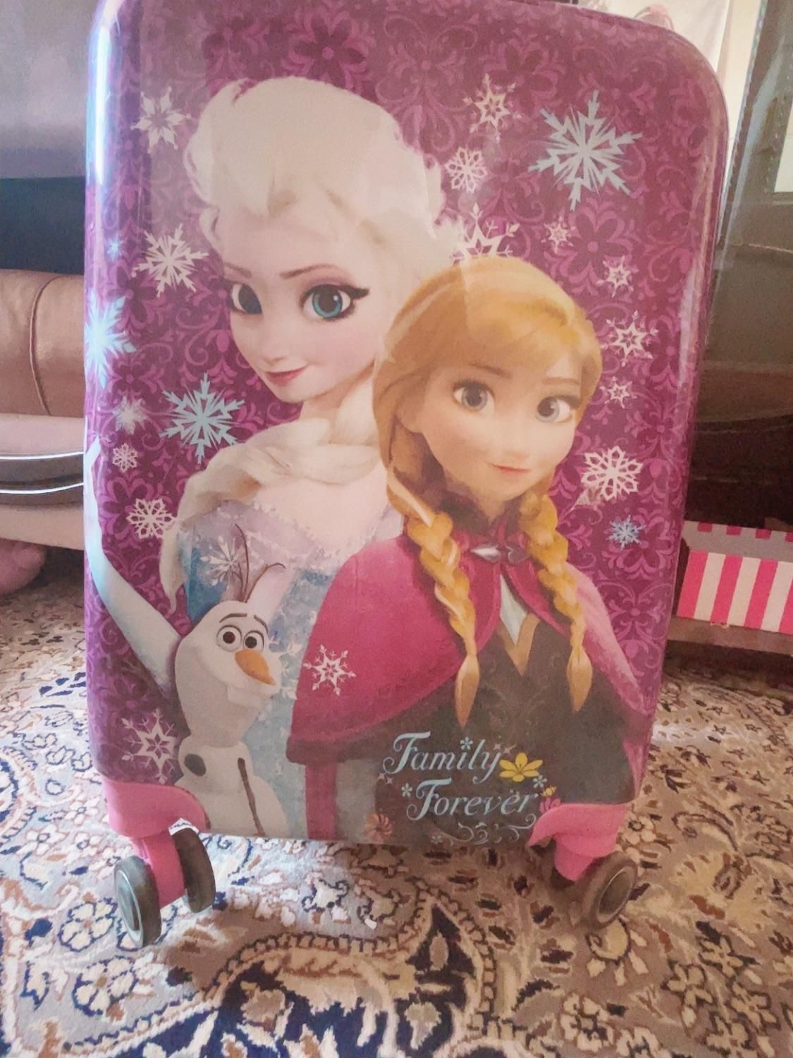 چمدان کودکانه در حد نو|کیف، کفش، کمربند|شاهینشهر, اقبال لاهوری|دیوار