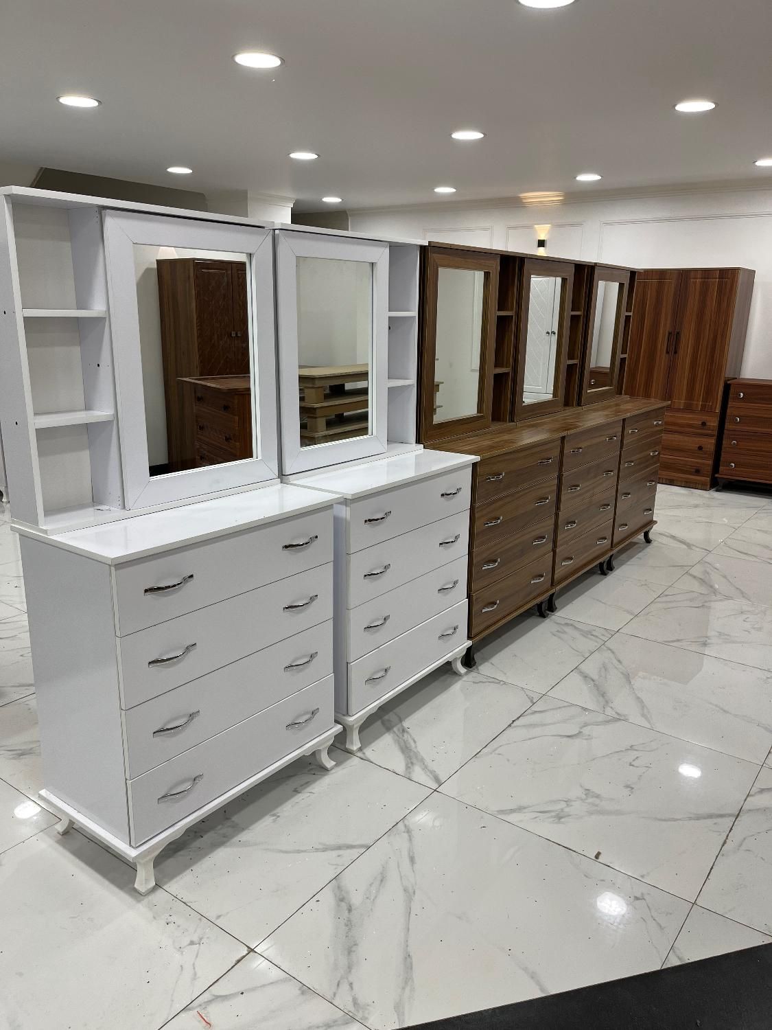 دراور چهار کشو اینه ریلی|جاکفشی، کمد، دراور|آمل, |دیوار