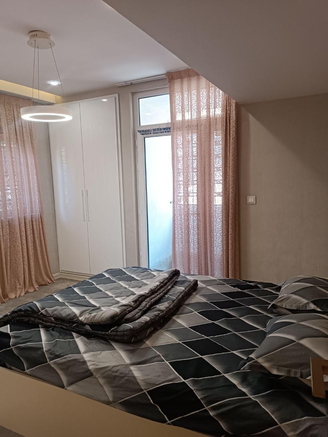 مبله در بهترین لوکیشن ها|اجارهٔ کوتاه‌مدت آپارتمان و سوئیت|شیراز, فرهنگ شهر|دیوار