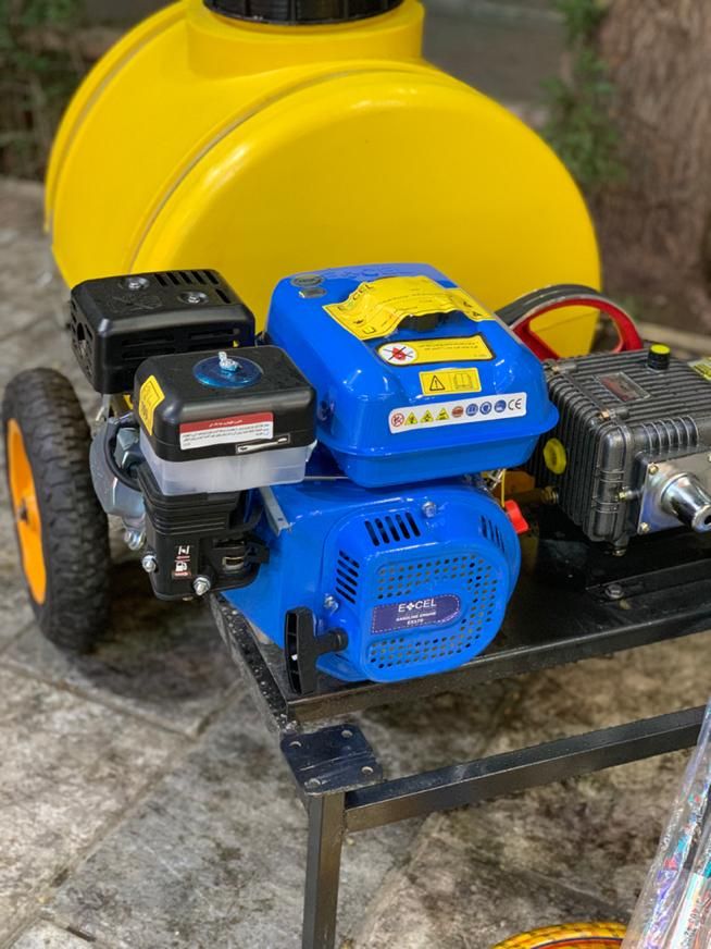 سمپاش فرقونی ۱۲۰ لیتری با موتور ۷ اسب و پمپ ۴۵ بار|ماشینآلات صنعتی|مشهد, کوی پلیس|دیوار