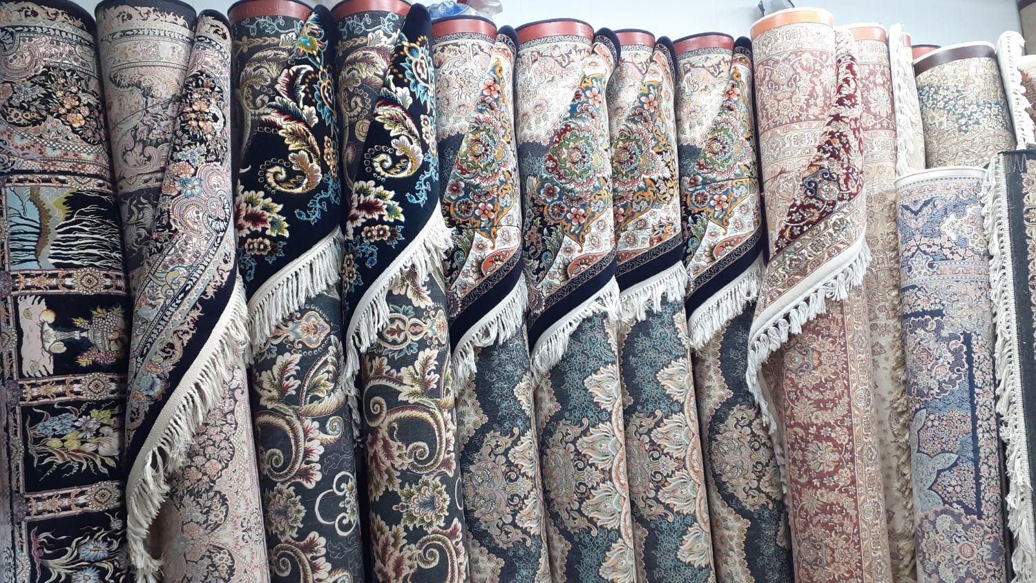 خریدو فروش انواع فرش کارکرده|فرش|کرج, باغستان|دیوار