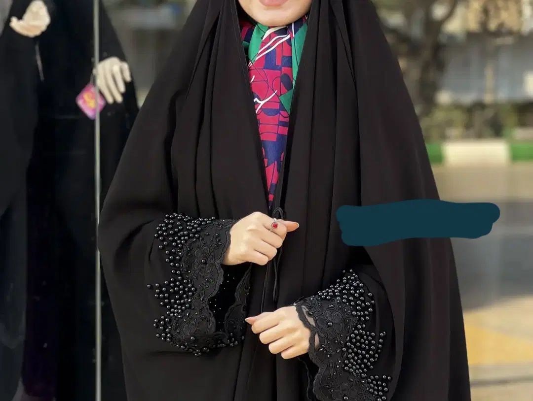 چادر مجلسی|لباس|مشهد, فلسطین|دیوار