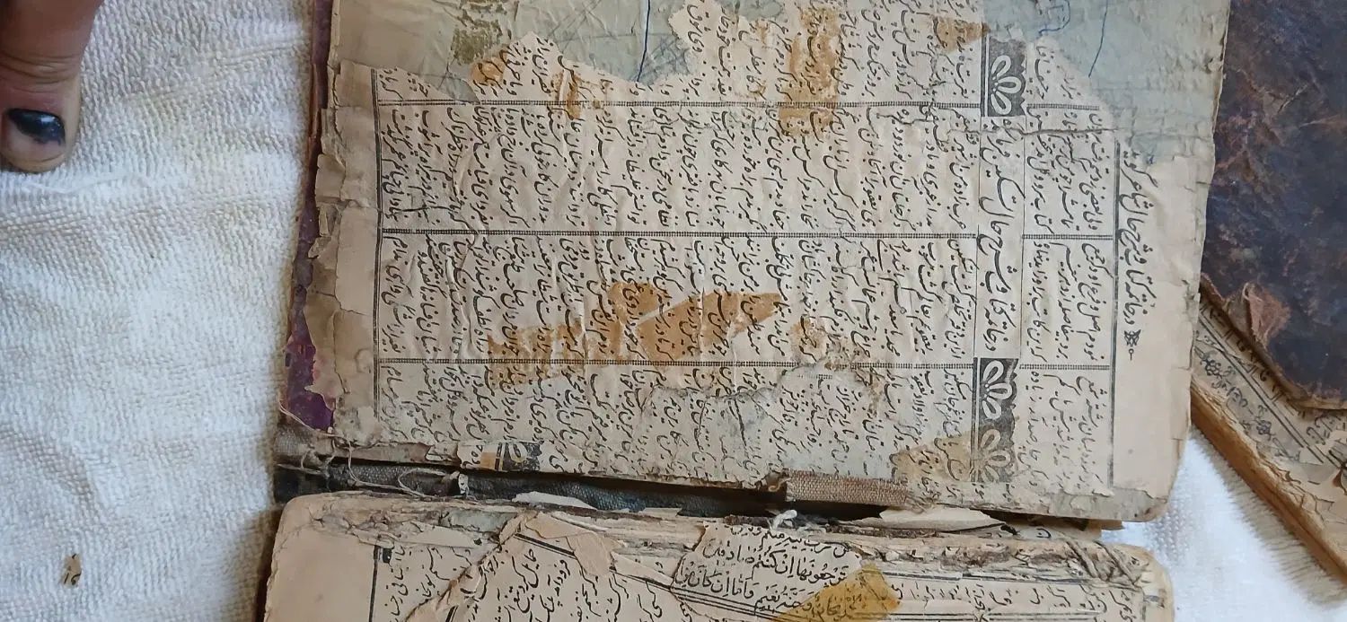 کتاب قدیمی قرآن و کتاب شعر قدمت بالای100سال|کتاب و مجله تاریخی|شهرکرد, |دیوار