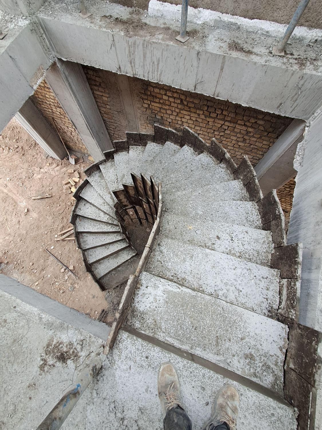 طراحی واجرای پله گردون بتنی نجفی|خدمات پیشه و مهارت|خرمدره, |دیوار