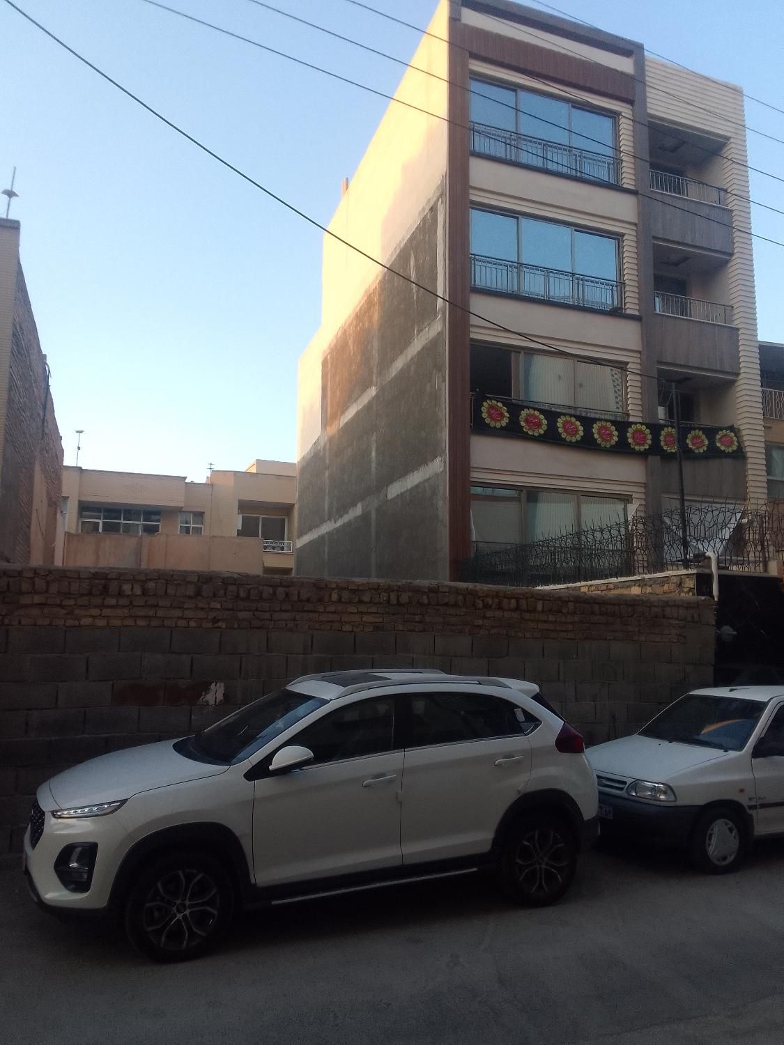 فروش زمین با مجوز ۴ مشرف به خیابان محتشم و وحید|فروش زمین و ملک کلنگی|اصفهان, حسین‌آباد|دیوار