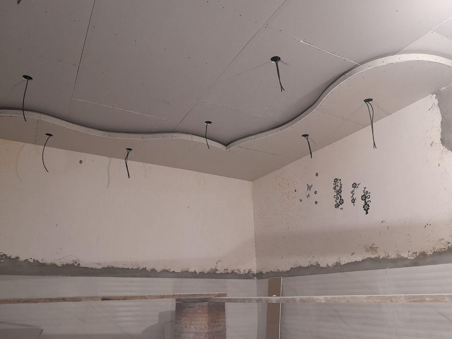 اجرای پارچه سقف کناف پی وی سی و سایبان جوشکاری|خدمات پیشه و مهارت|قشم, |دیوار