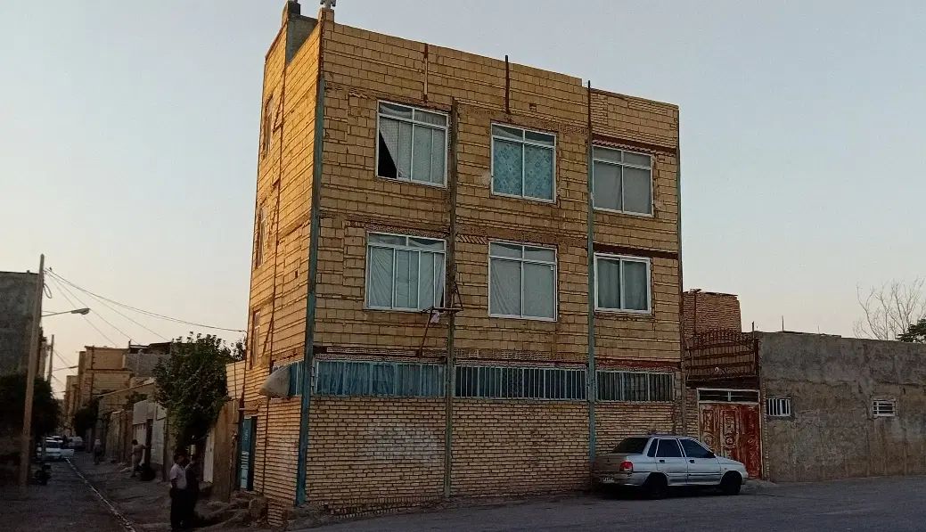 دو طبقه بالای همکف|فروش آپارتمان|مشهد, امیر المومنین|دیوار