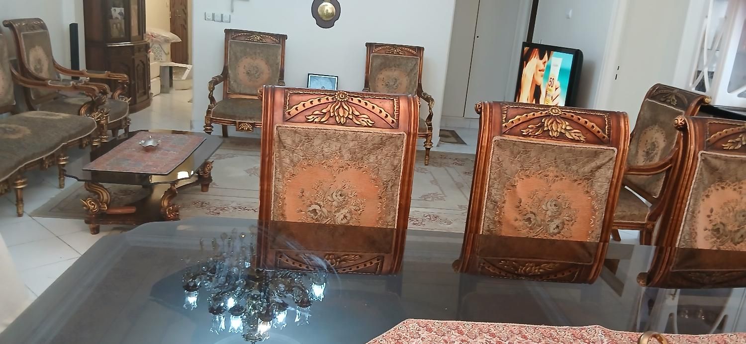 مبل ۹ نفره به همراه میز ناهارخوری  و  پذیرایی|مبلمان خانگی و میز عسلی|تهران, زرگنده|دیوار