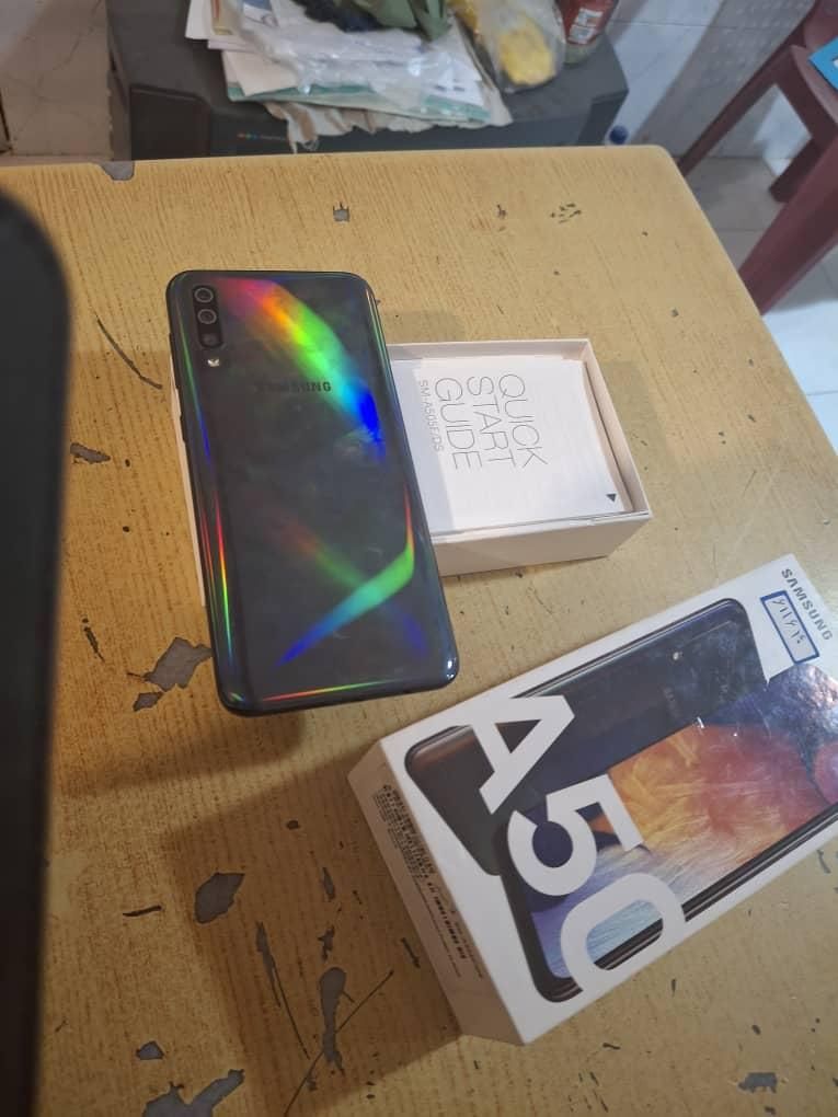 سامسونگ Galaxy A50 باحافظهٔ ۱۲۸ گیگابایت|موبایل|اصفهان, خانه اصفهان|دیوار