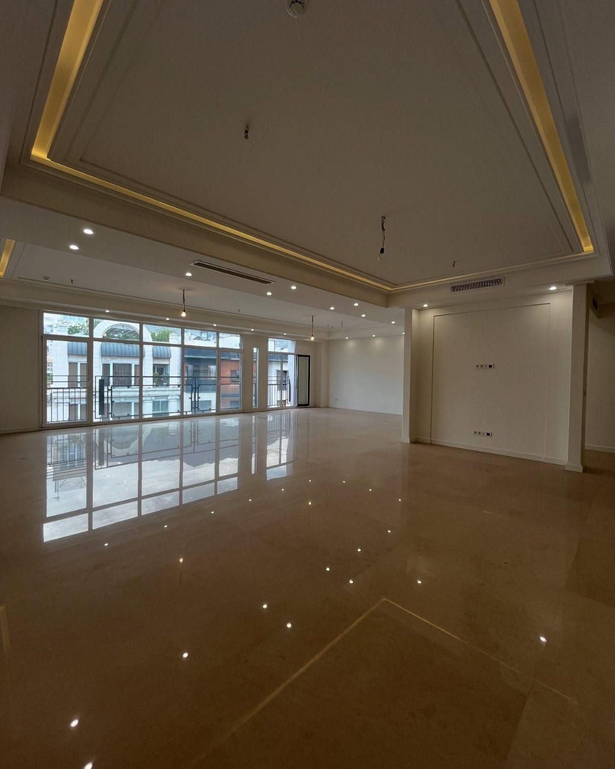 سه خواب 190 متری سالن بزرگ تکمیل|فروش آپارتمان|صدرا-فارس, فاز ۱|دیوار