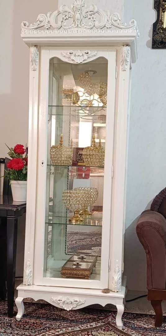 بوفه سفید تمیز نو نو بدون هیچگونه خط و خشی|بوفه، ویترین، کنسول|کرج, شاهین‌ویلا|دیوار
