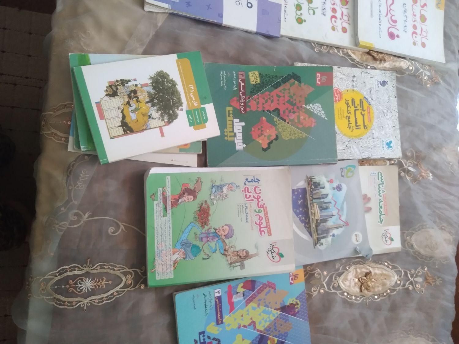 کتاب درسی وکمک درسی کنکور انسانی|کتاب و مجله آموزشی|اهواز, کوی مهدیس|دیوار