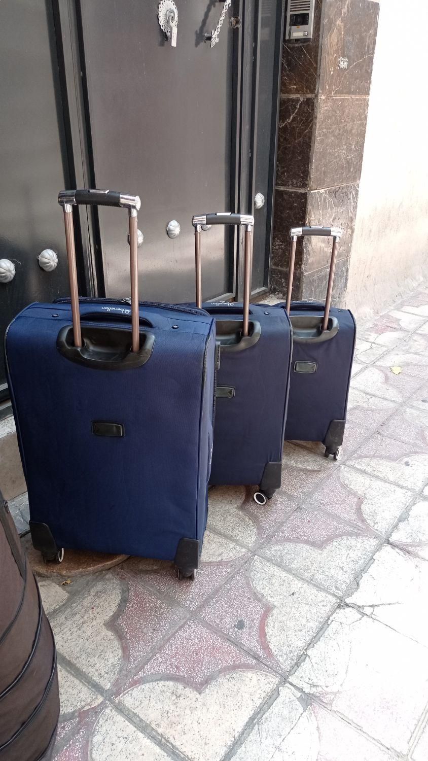چمدان مسافرتی با کاور چهار چرخ|کیف، کفش، کمربند|شیراز, بازار|دیوار