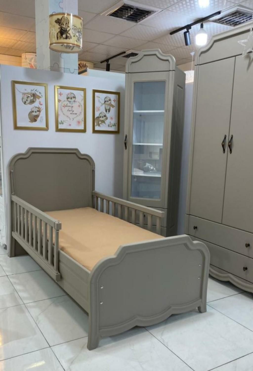 سیسمونی سرویس خواب تختخواب میز ارایش میز تحریر کمد|تخت و سرویس خواب|همدان, |دیوار