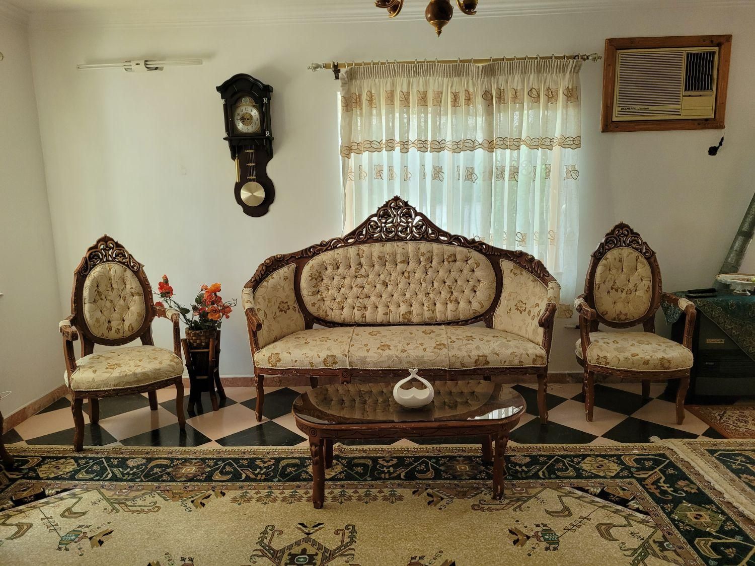 مبلمان استیل ۹ نفره با میز عسلی|مبلمان خانگی و میز عسلی|کتالم و سادات شهر, |دیوار