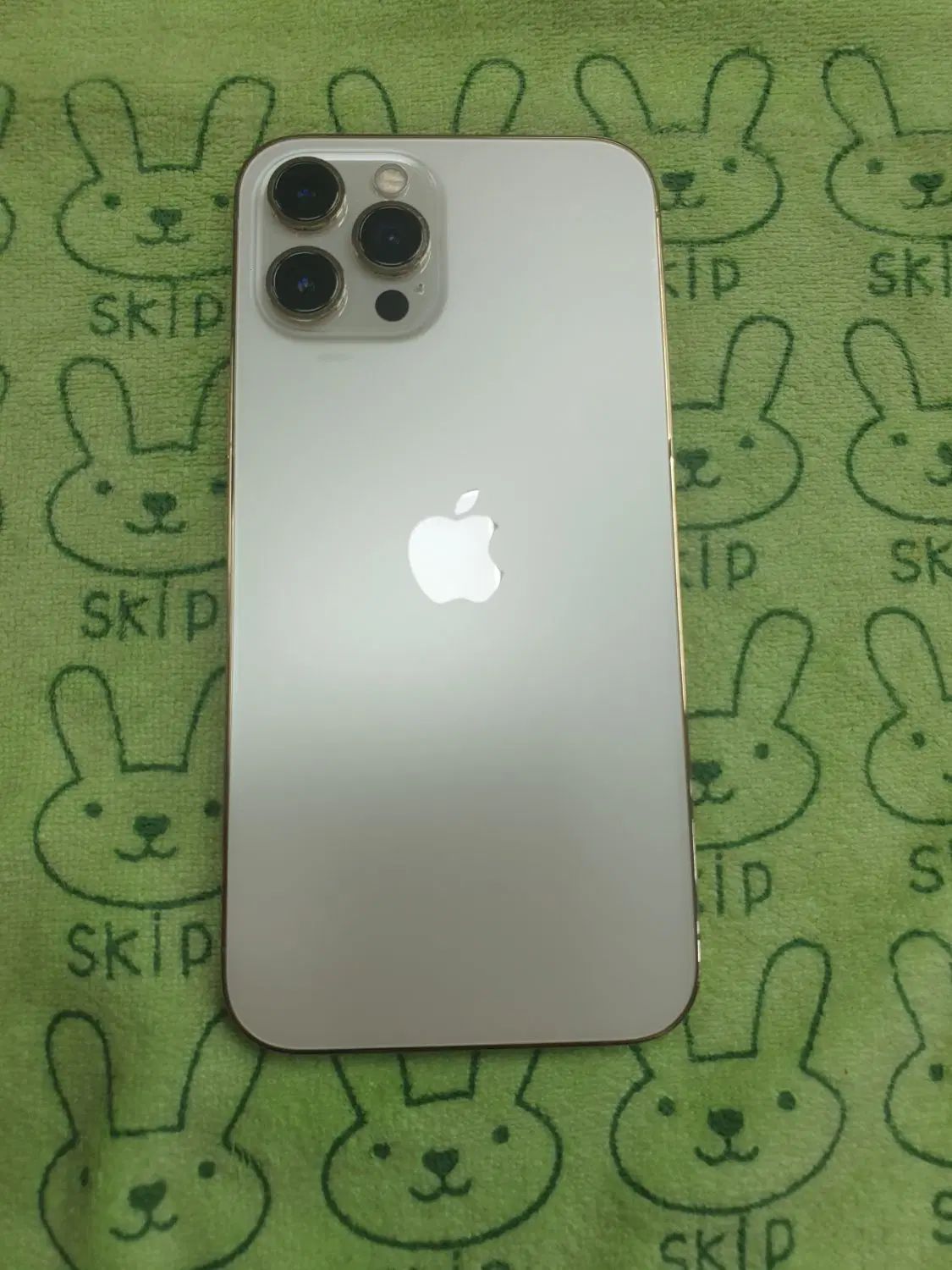 اپل iPhone 12 Pro Max با حافظهٔ ۲۵۶ گیگابایت|موبایل|مشهد, رضاشهر|دیوار