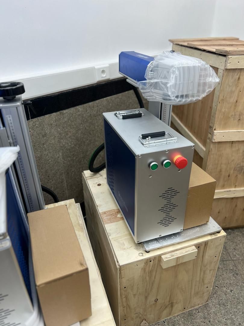 دستگاه لیزر فایبر طلاسازی|ماشینآلات صنعتی|تهران, پامنار|دیوار