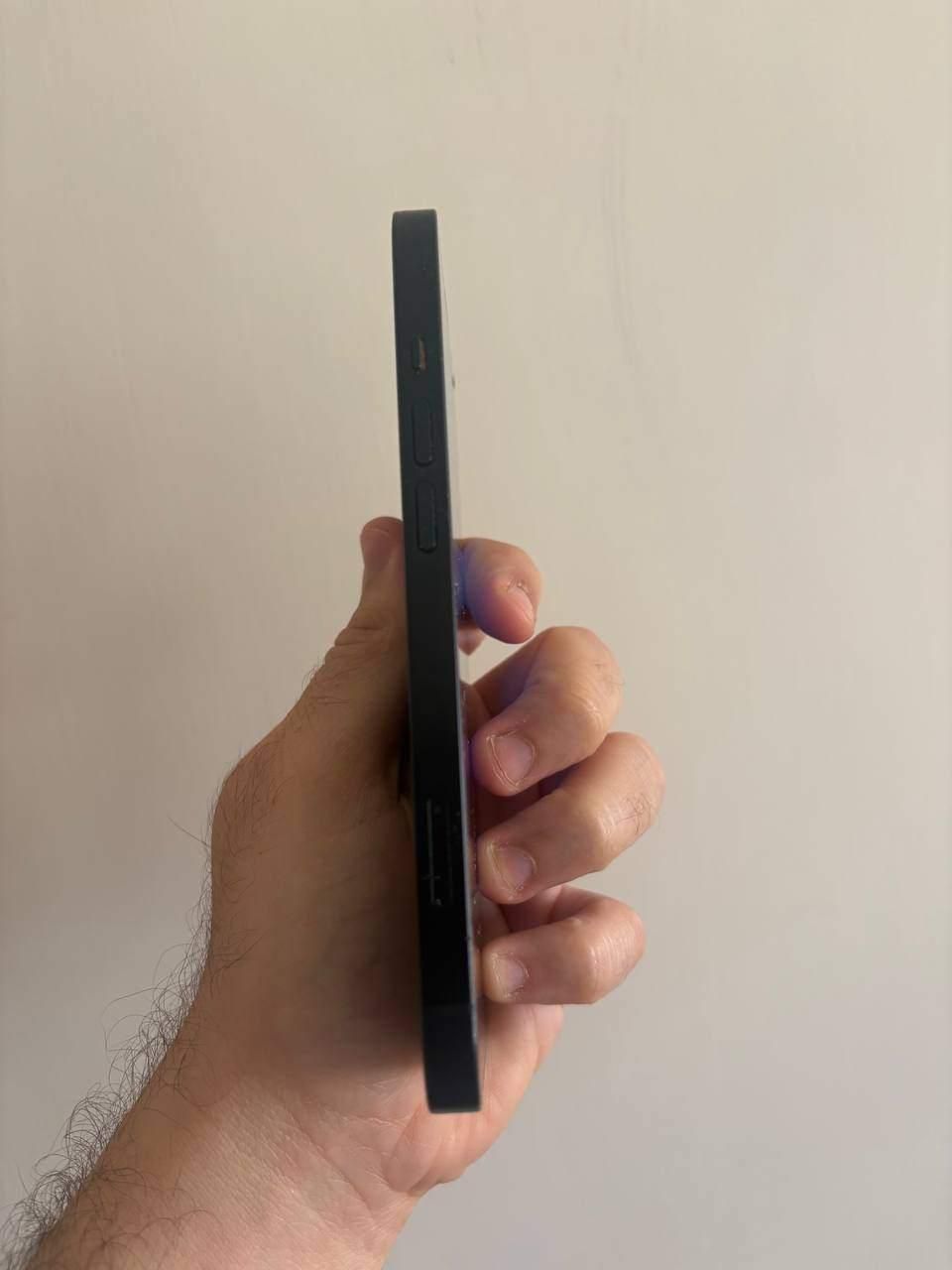 فروش iPhone 13 کار کرده مشکی 128 گیگابایت|موبایل|تهران, کوی بیمه|دیوار